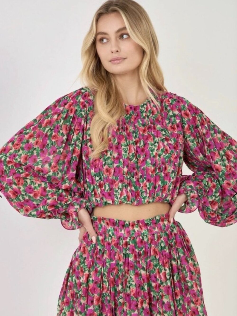 NWT: Endless Rose Magenta Floral Pleated Bubbled Top in L